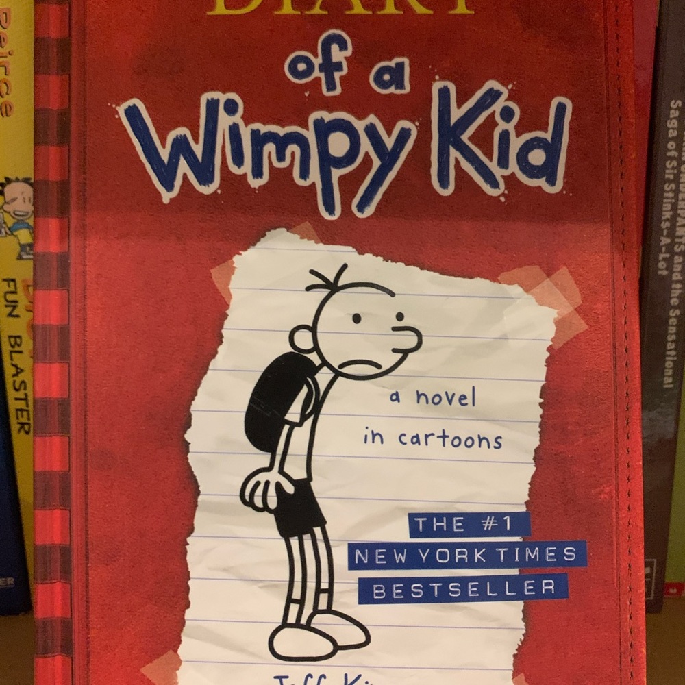 Set of 5 Diary of a wimpy kid books